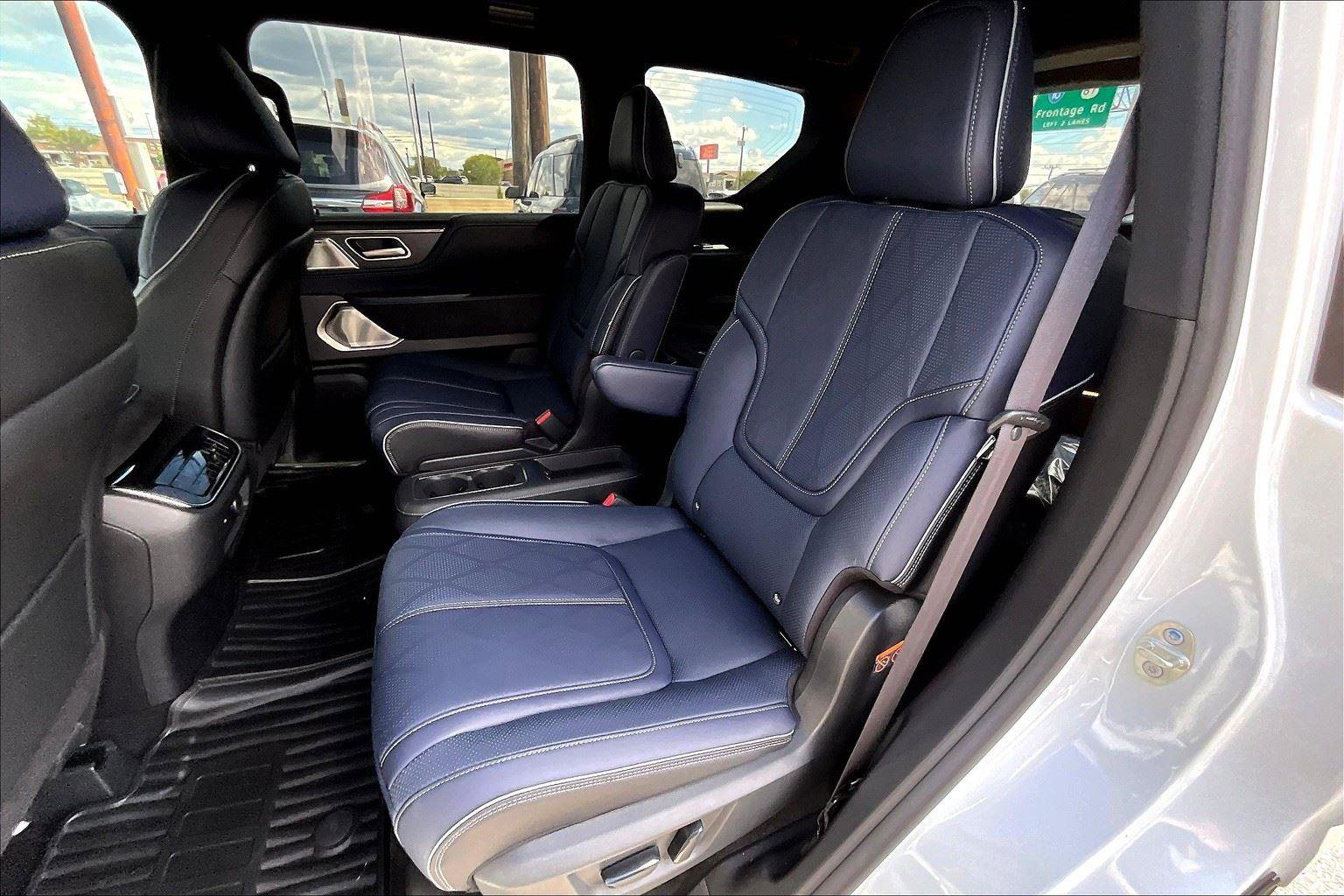 New 2026 INFINITI QX80 Sensory w/ Sport Exterior Package image 15