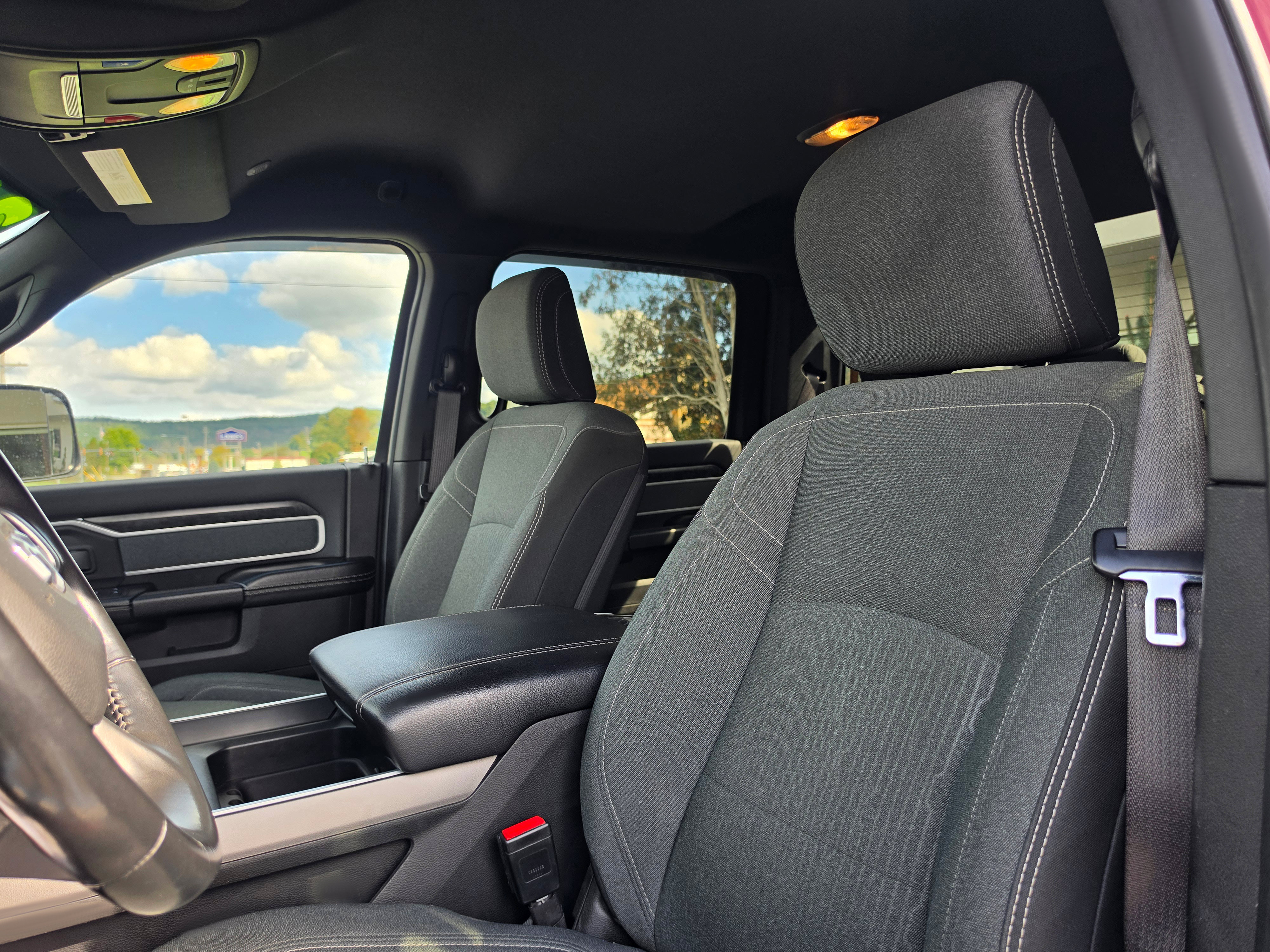 Used 2022 RAM 2500 Big Horn w/ Night Edition AWD/4WD image 11