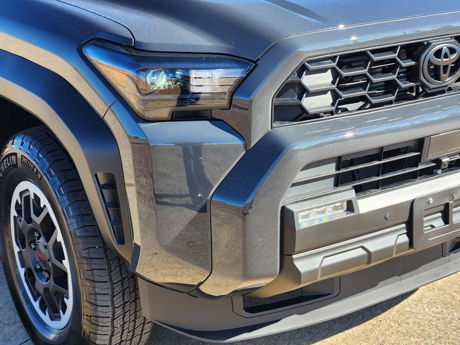 Used 2025 Toyota 4Runner TRD Off-Road image 11