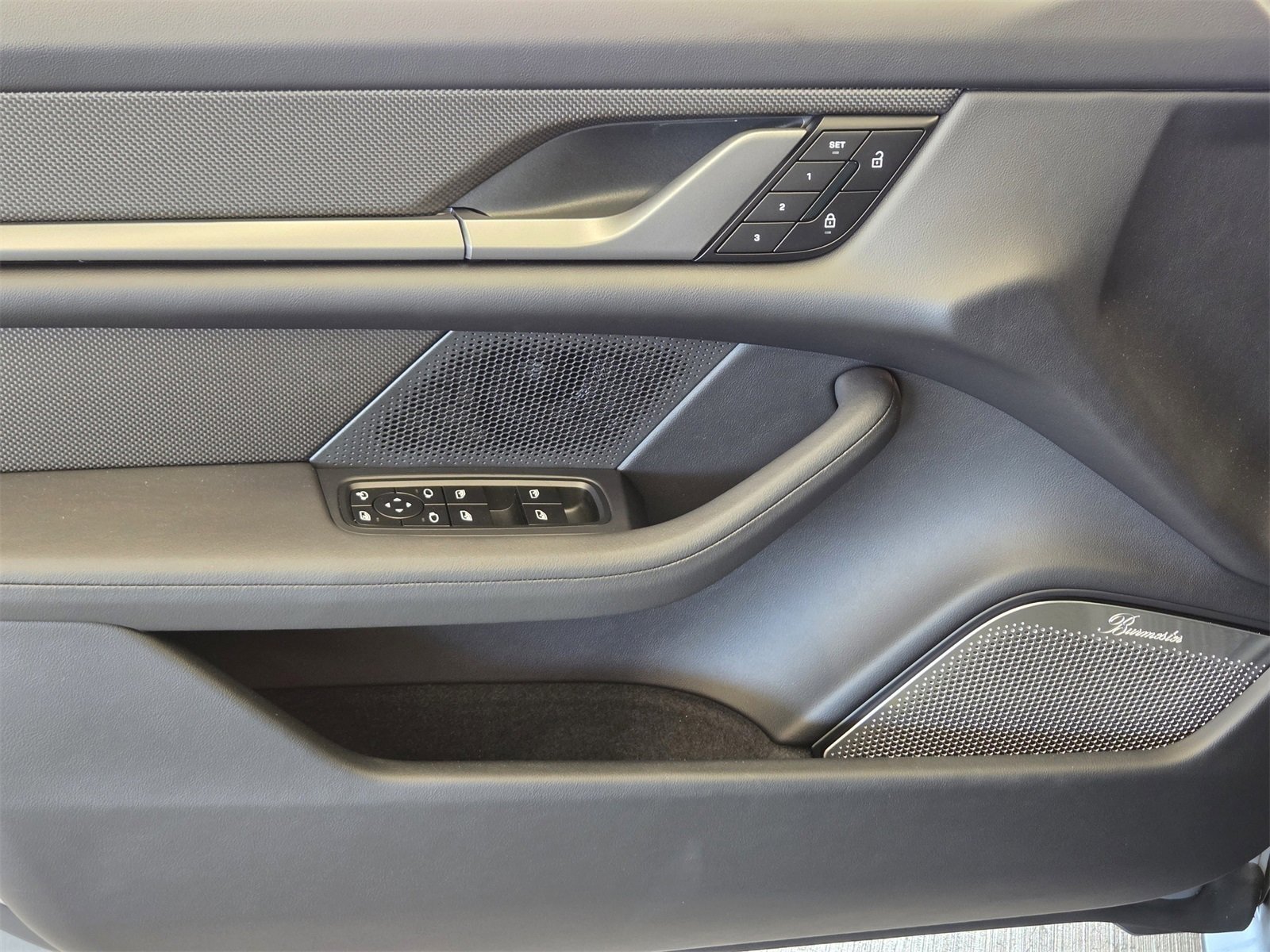 Used 2025 Porsche Taycan Turbo S image 14