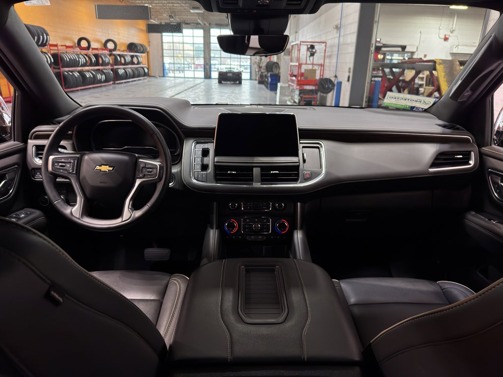 Used 2024 Chevrolet Suburban Premier image 14