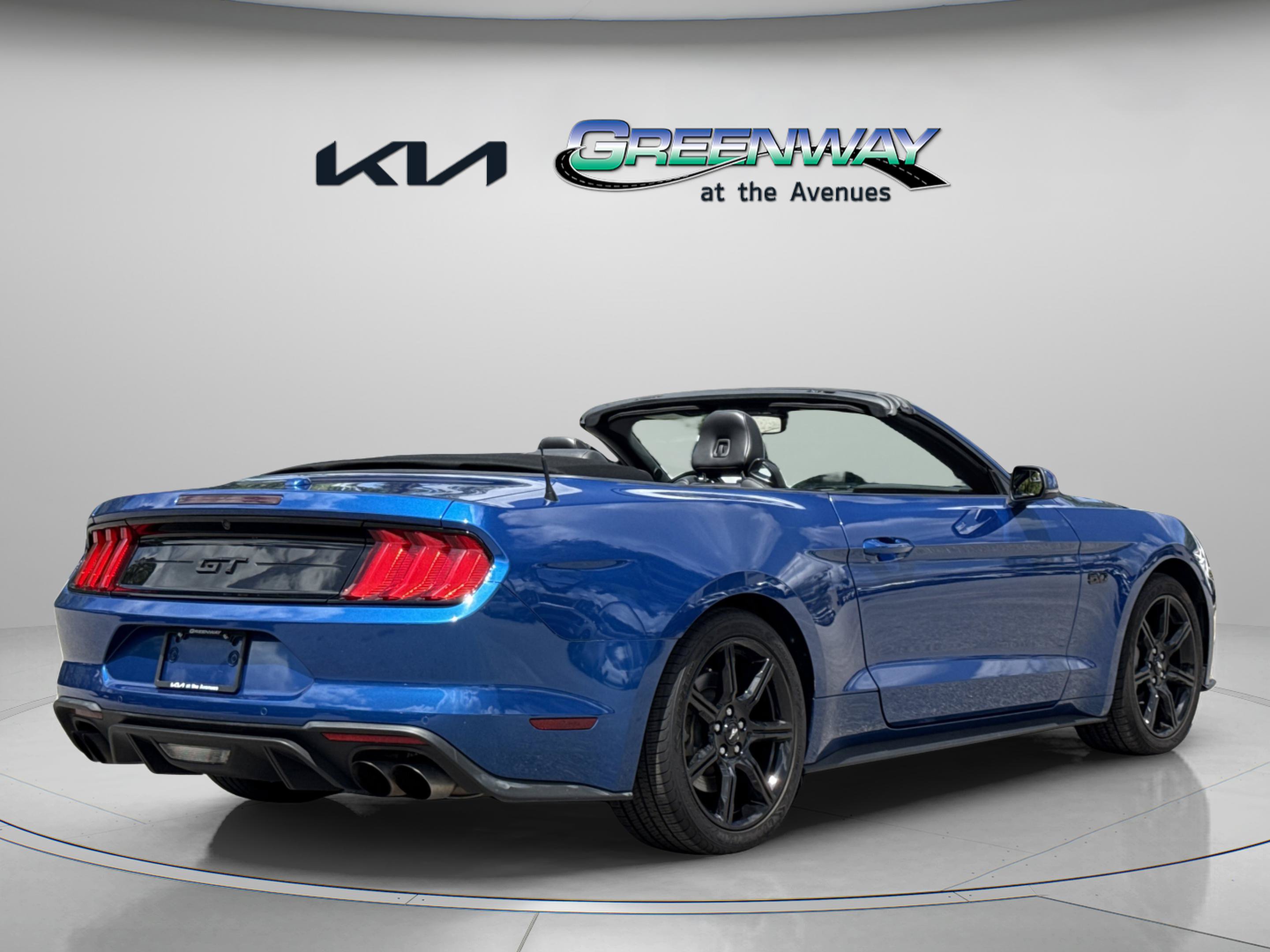 Used 2018 Ford Mustang GT Premium w/ Black Accent Package RWD image 7