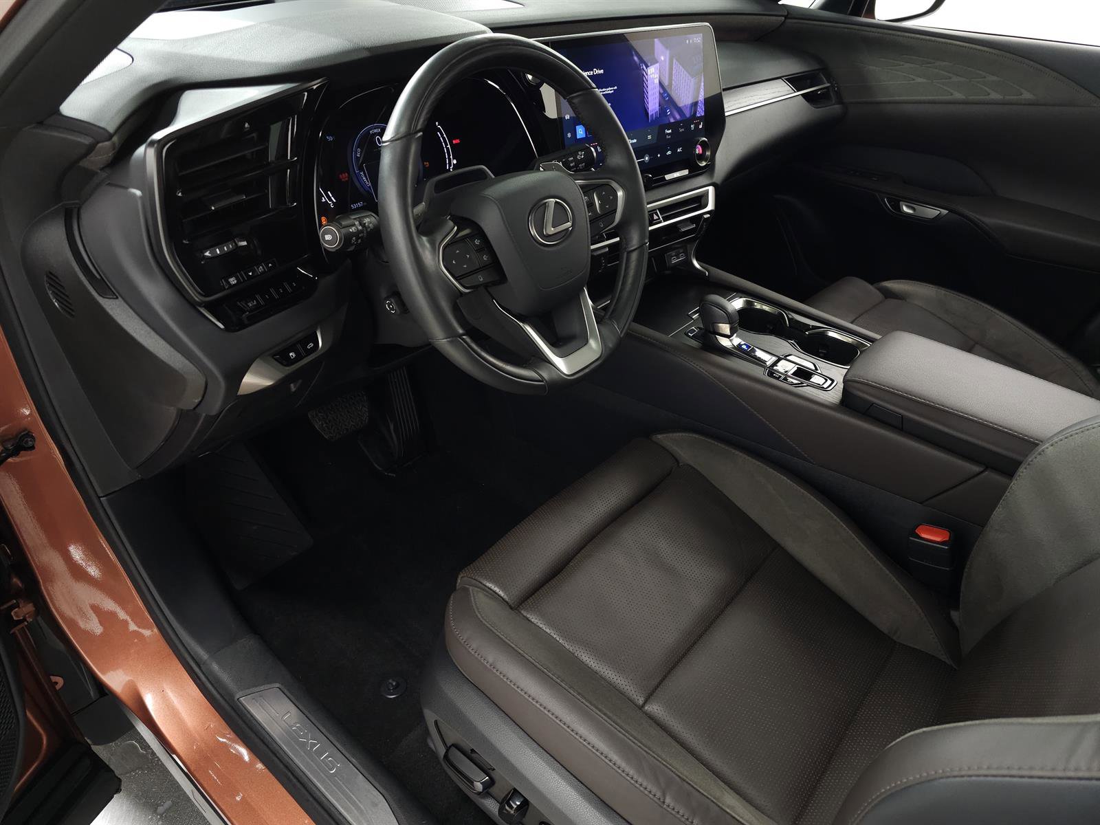 Certified 2023 Lexus RX 350 w/ Accessory Package (Z1) image 18