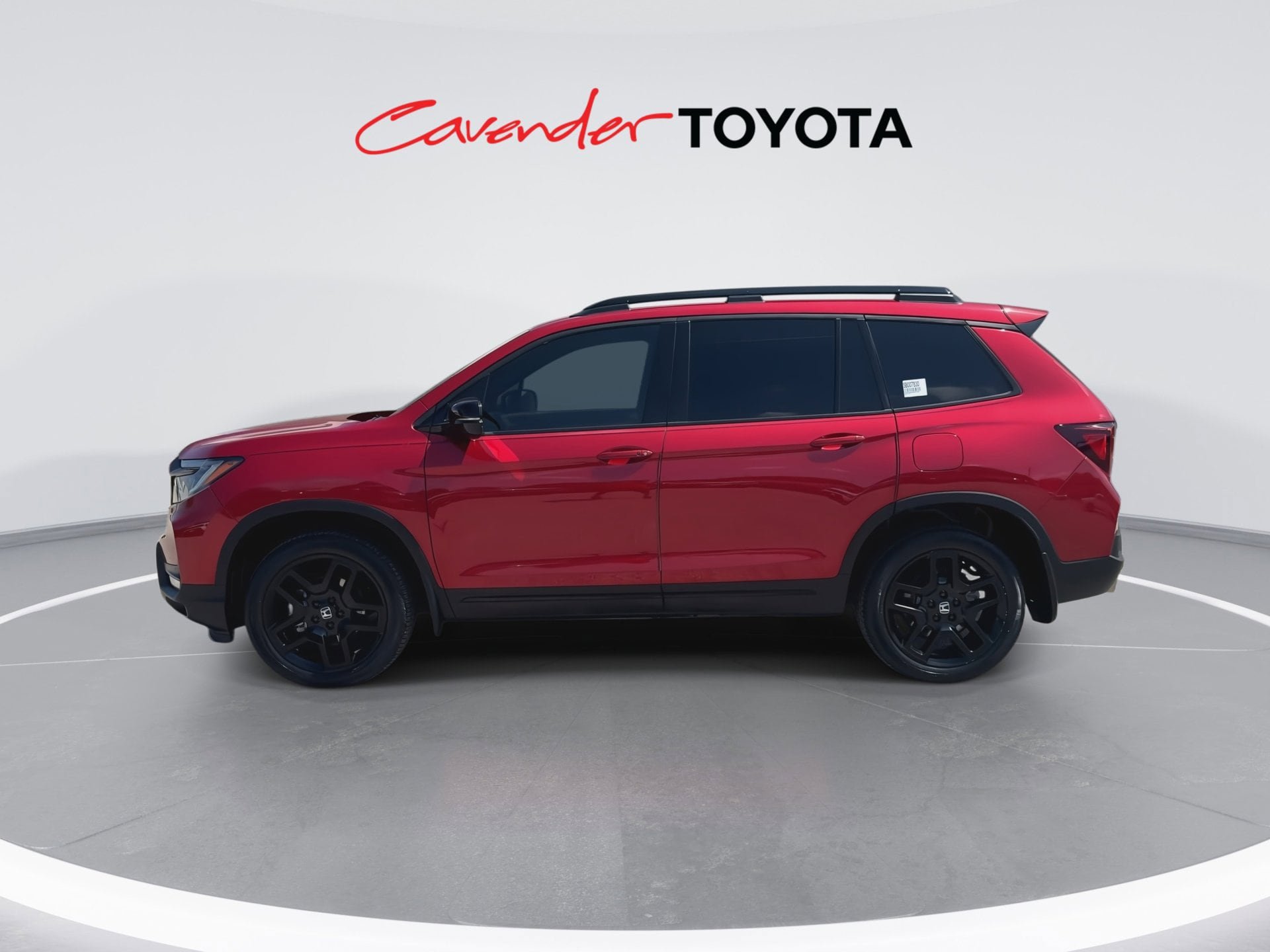 Used 2025 Honda Passport Black Edition image 5