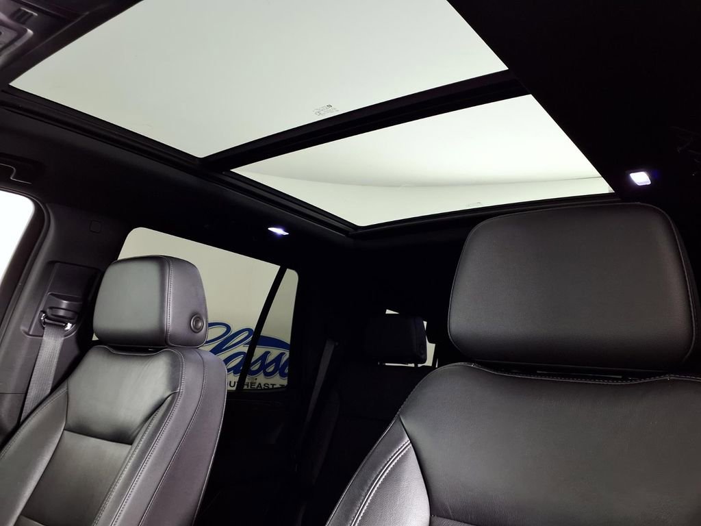 Used 2021 Chevrolet Tahoe LT w/ LT Signature Package image 13