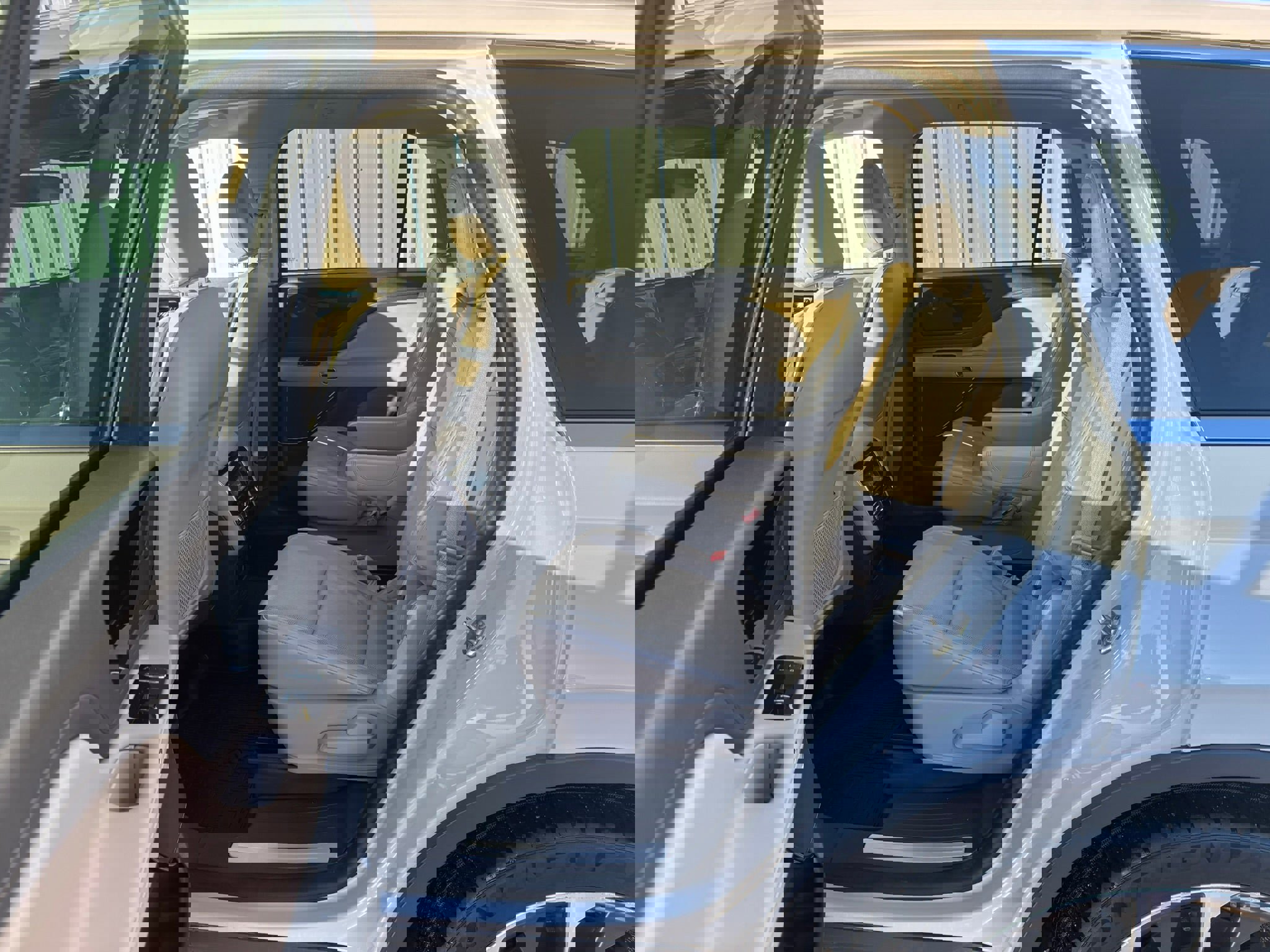 Used 2021 Lincoln Aviator Reserve w/ Equipment Group 201A image 14