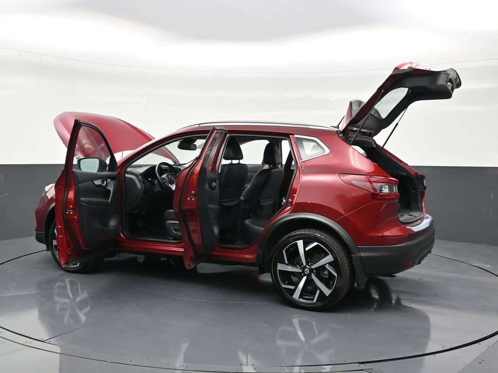 Used 2022 Nissan Rogue Sport SL w/ Premium Package FWD image 32