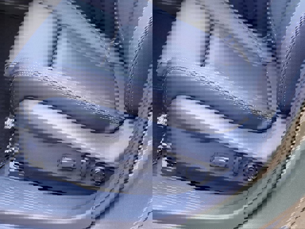 New 2025 Subaru Outback Touring XT image 25