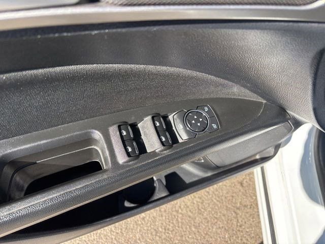 Used 2019 Ford Fusion SE FWD image 14
