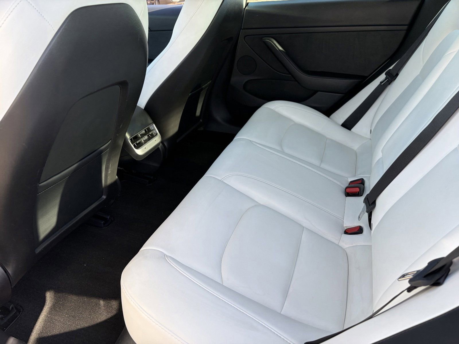 Used 2021 Tesla Model 3 Performance AWD/4WD image 18