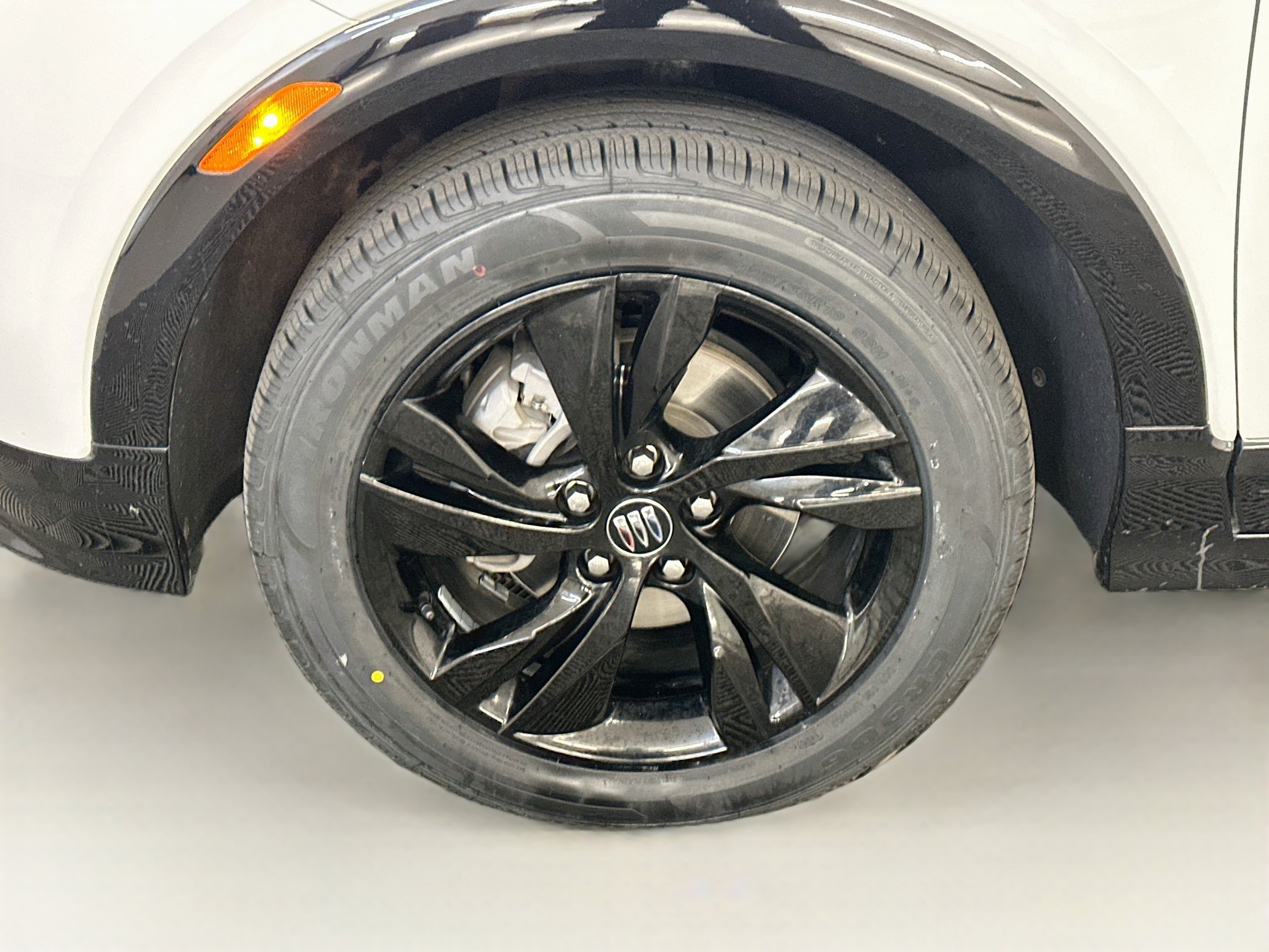 Used 2024 Buick Encore GX Sport Touring AWD/4WD image 34