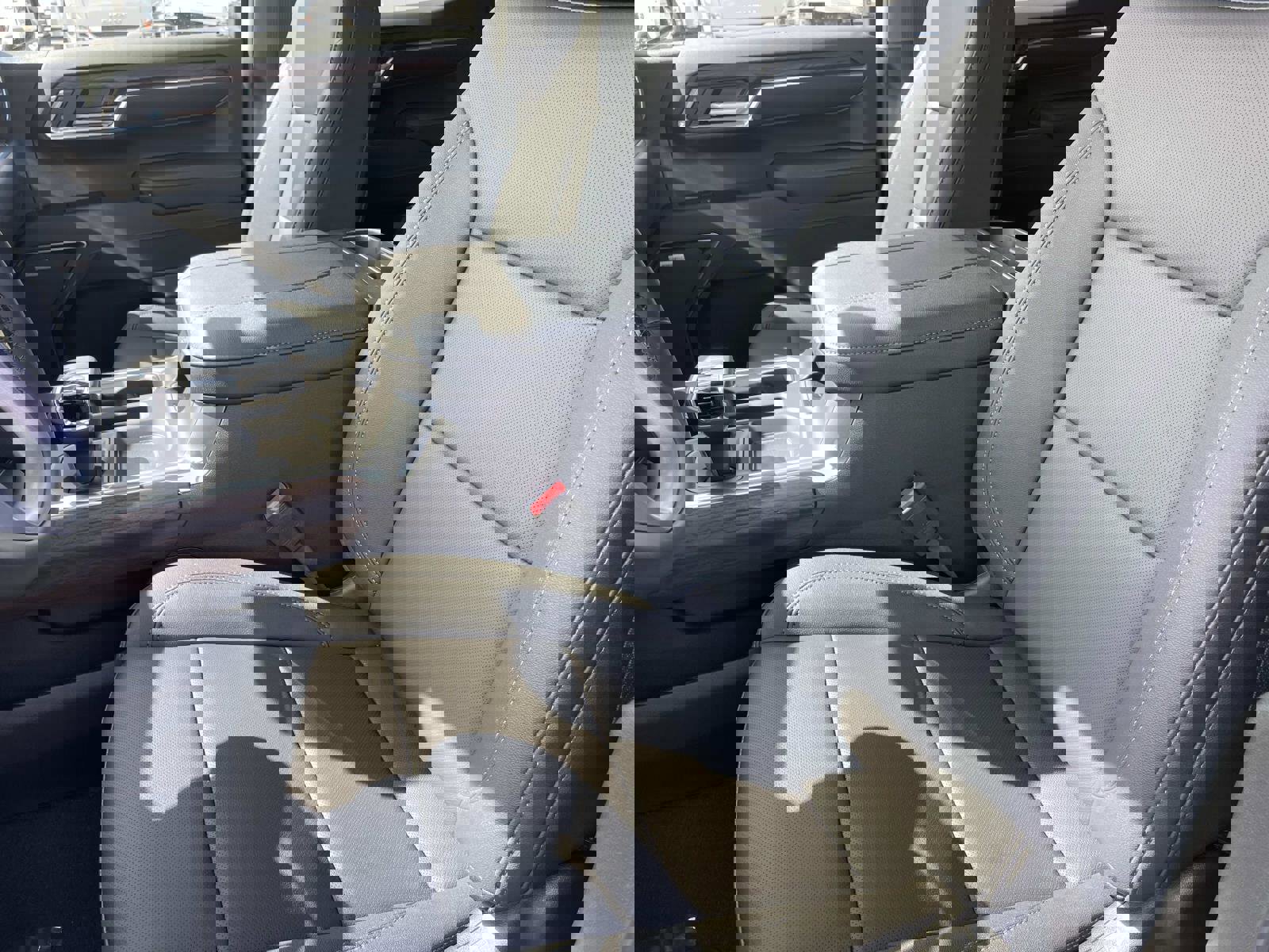 New 2026 GMC Sierra 1500 SLT w/ SLT Premium Plus Package image 21