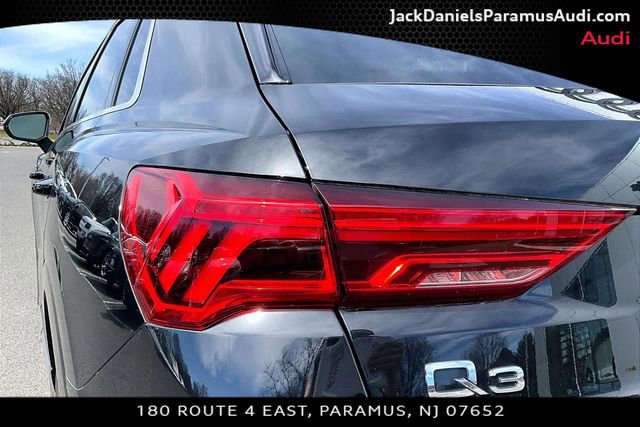 Used 2023 Audi Q3 2.0T Premium w/ Convenience Package image 22