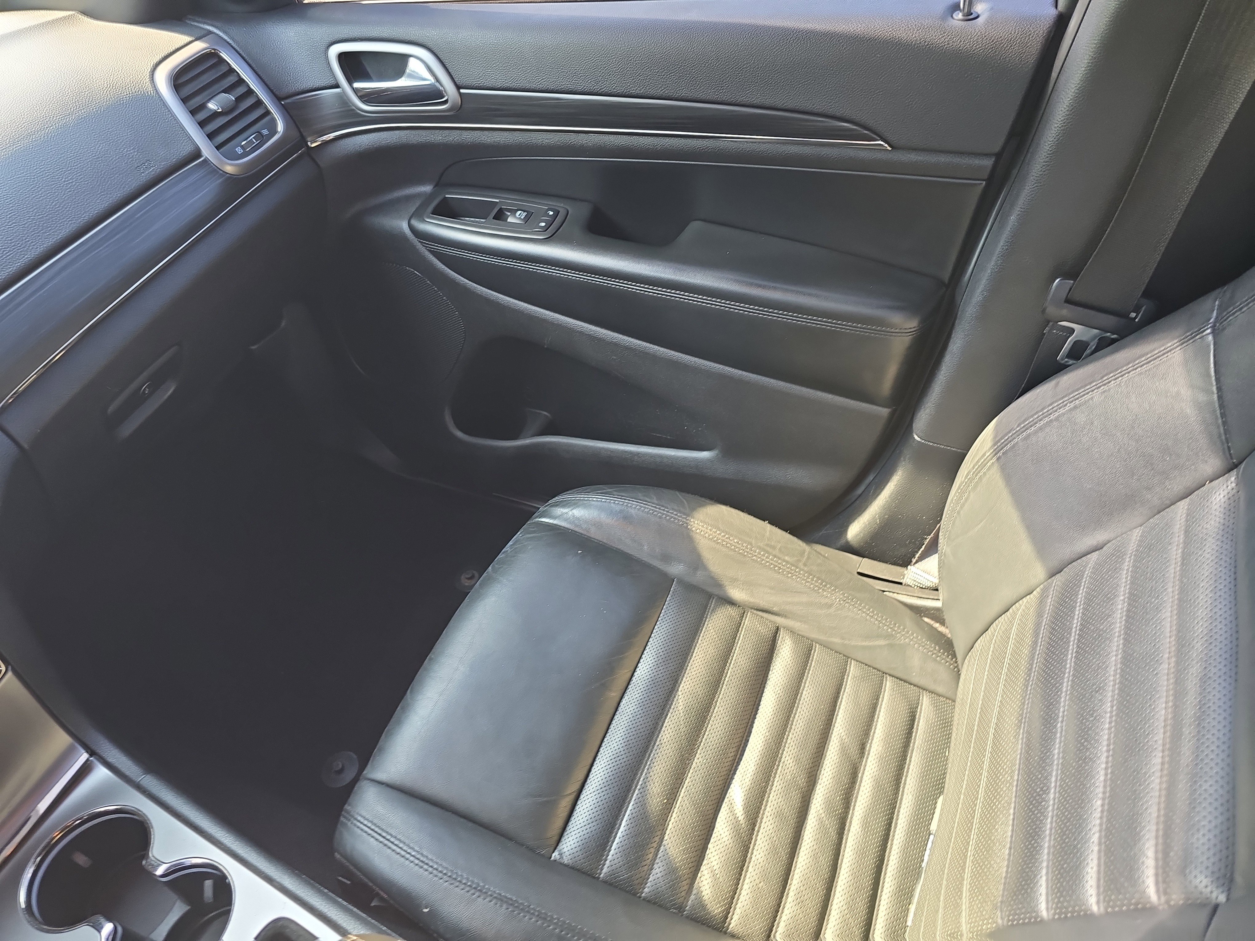 Used 2020 Jeep Grand Cherokee Limited X image 18