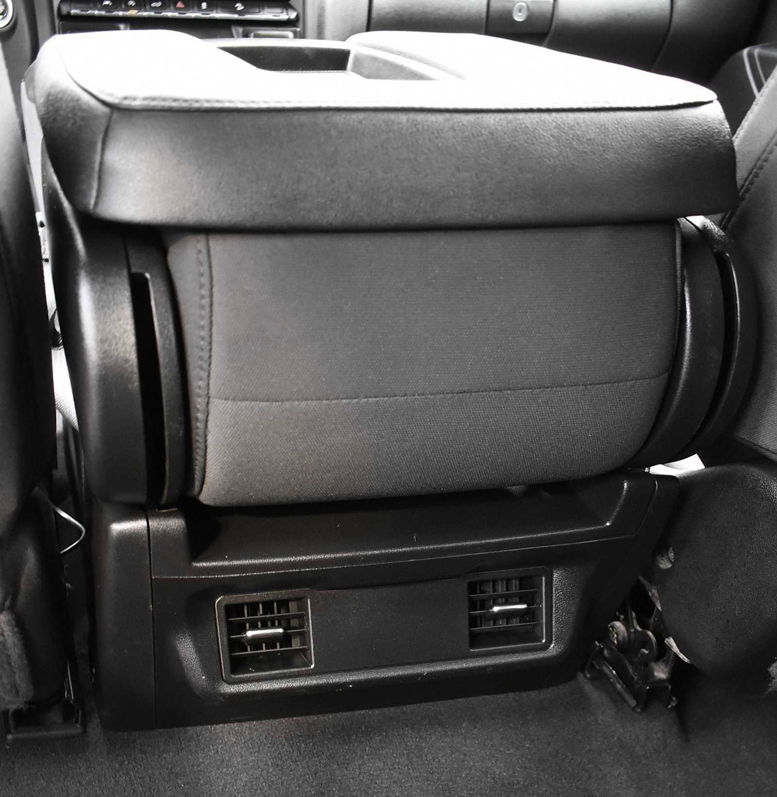 Used 2025 Chevrolet Silverado 1500 Custom image 10