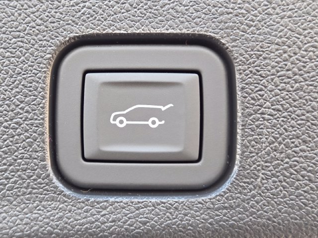 New 2027 GMC Acadia Denali Ultimate w/ LPO, Floor Liner Package AWD/4WD image 23