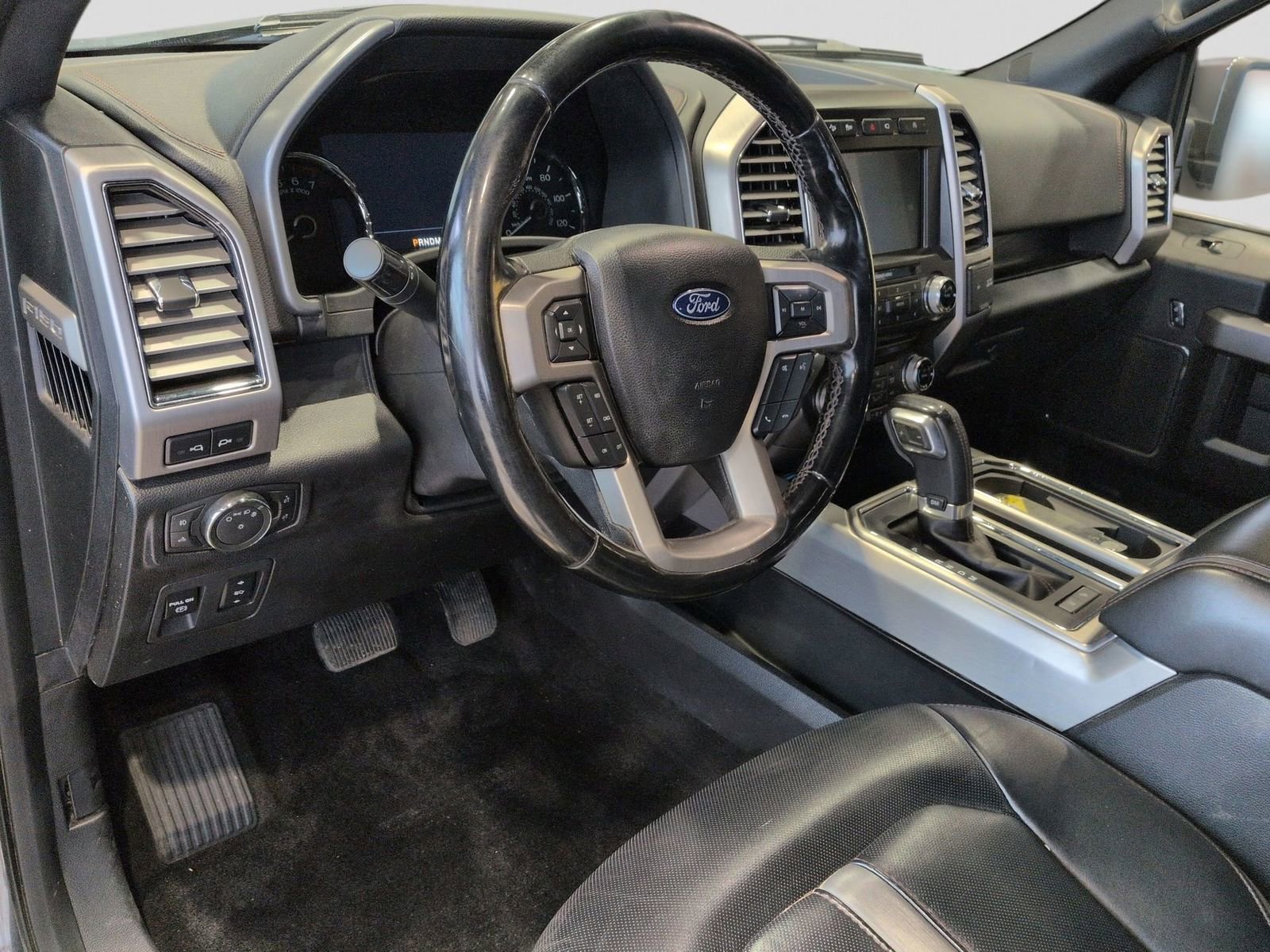 Certified 2018 Ford F150 Platinum w/ Technology Package image 3