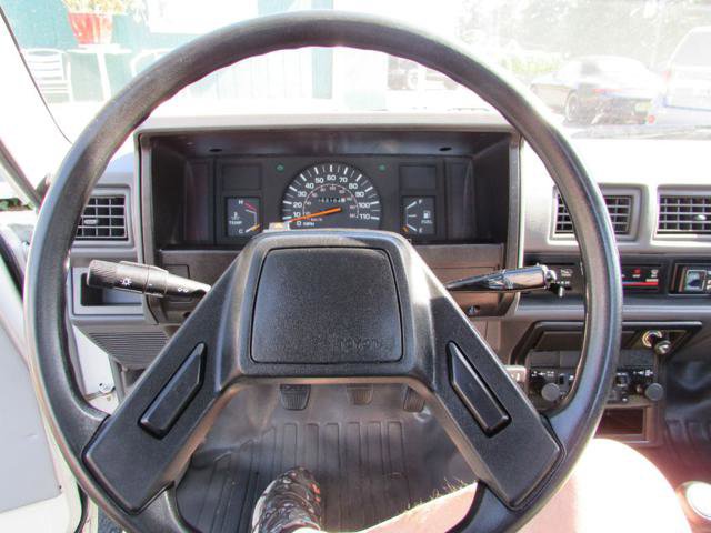 Used 1986 Toyota Pickup 2WD Regular Cab Long Bed image 11