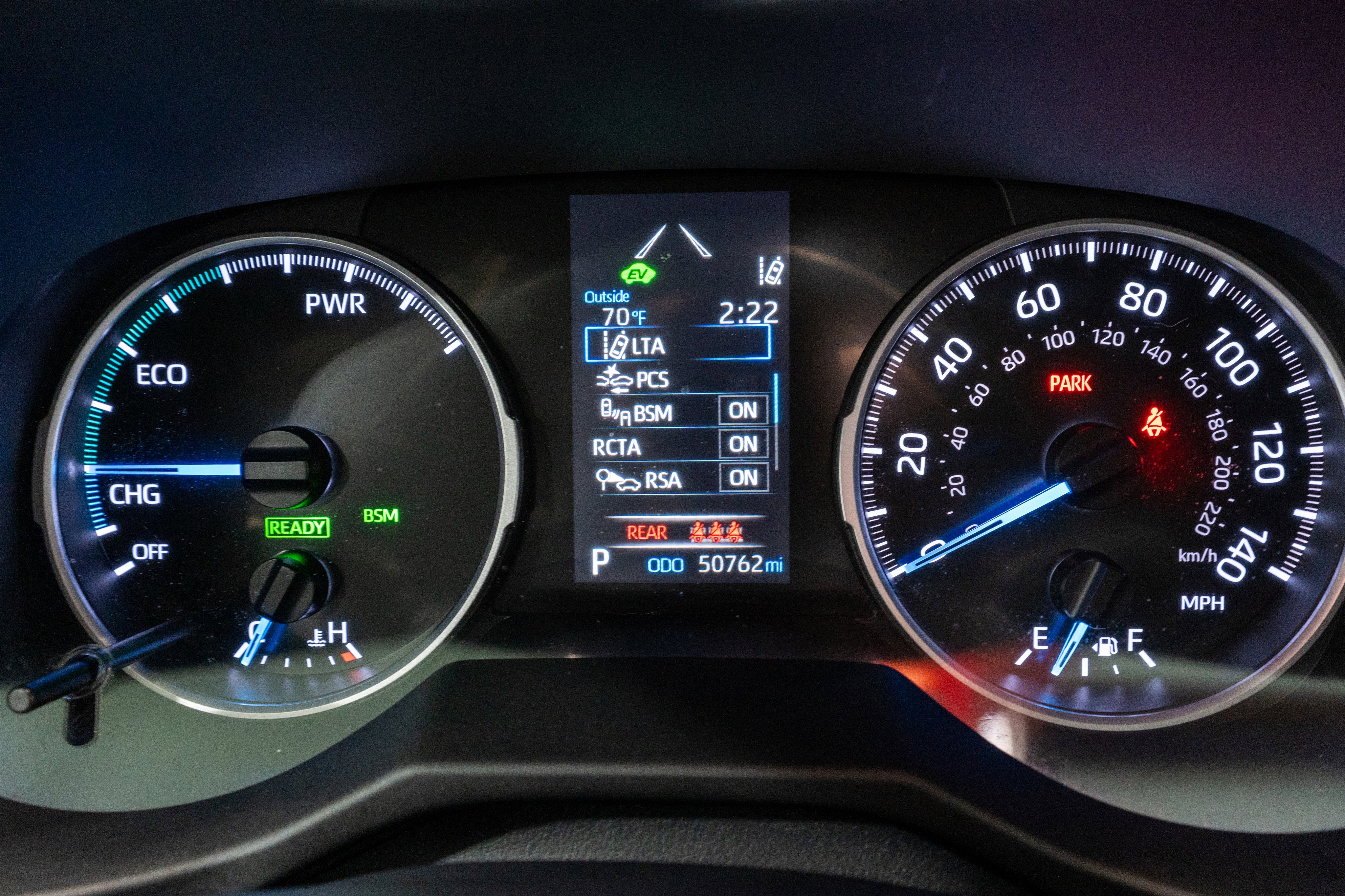 Used 2022 Toyota RAV4 LE image 22