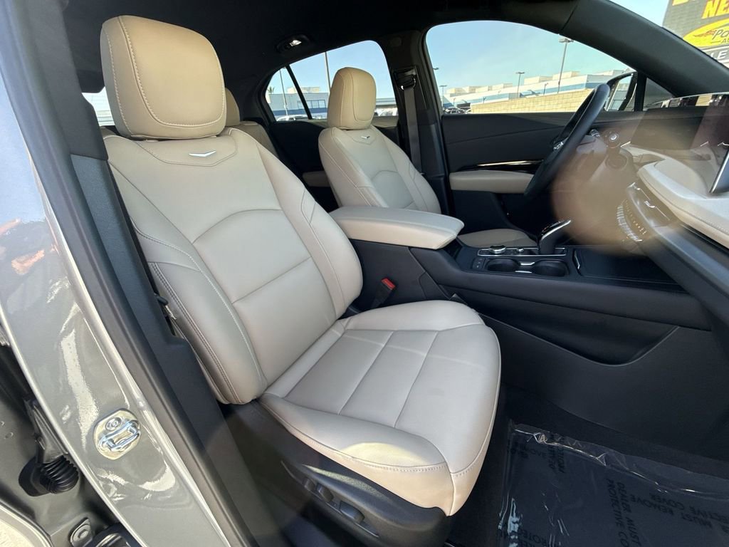 Certified 2024 Cadillac XT4 Luxury FWD image 27