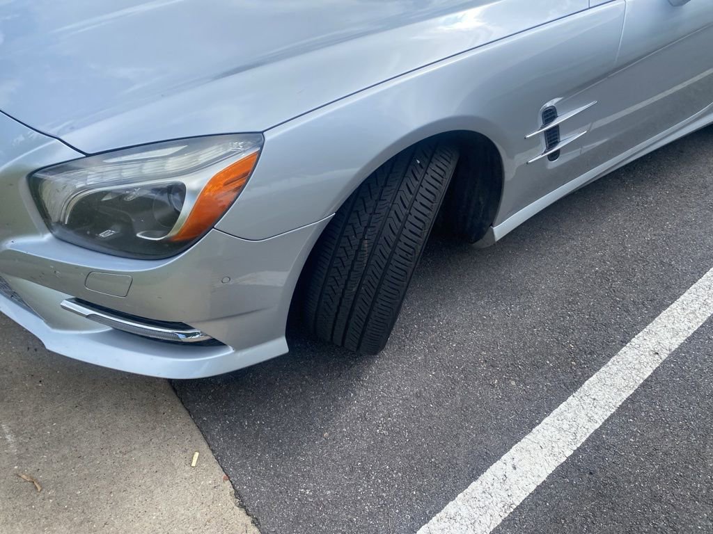 Used 2015 Mercedes-Benz SL 550 image 2