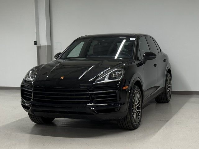 Certified 2023 Porsche Cayenne Platinum Edition image 1