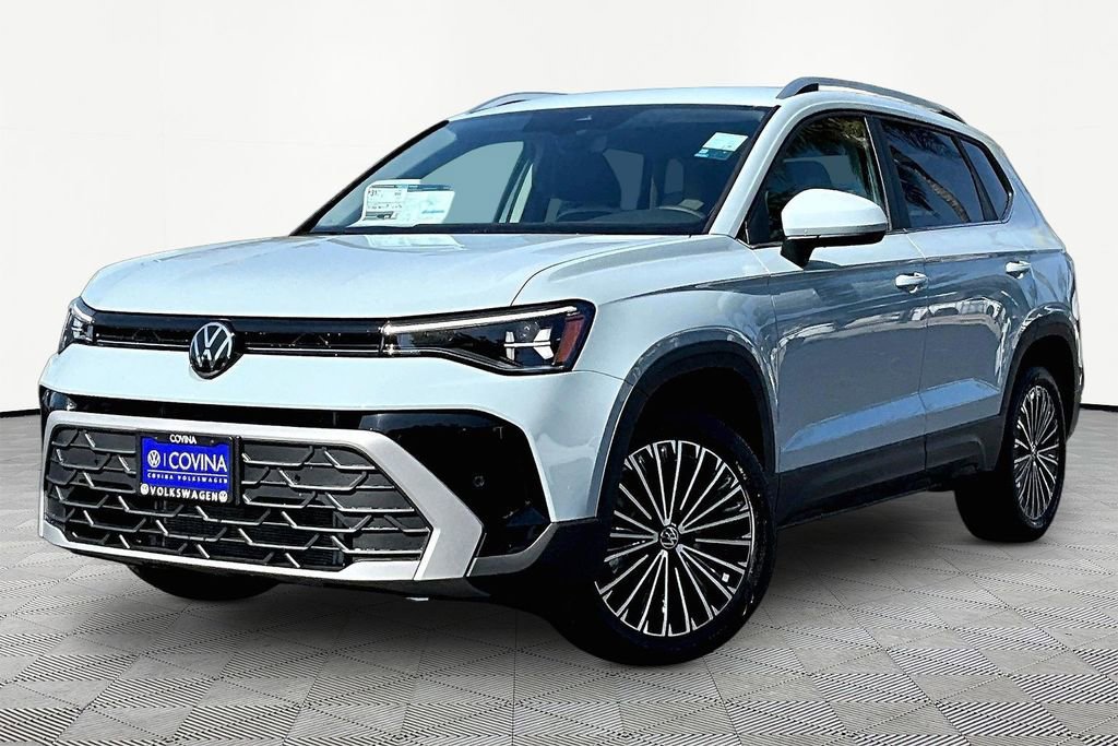 New 2026 Volkswagen Taos SE image 3