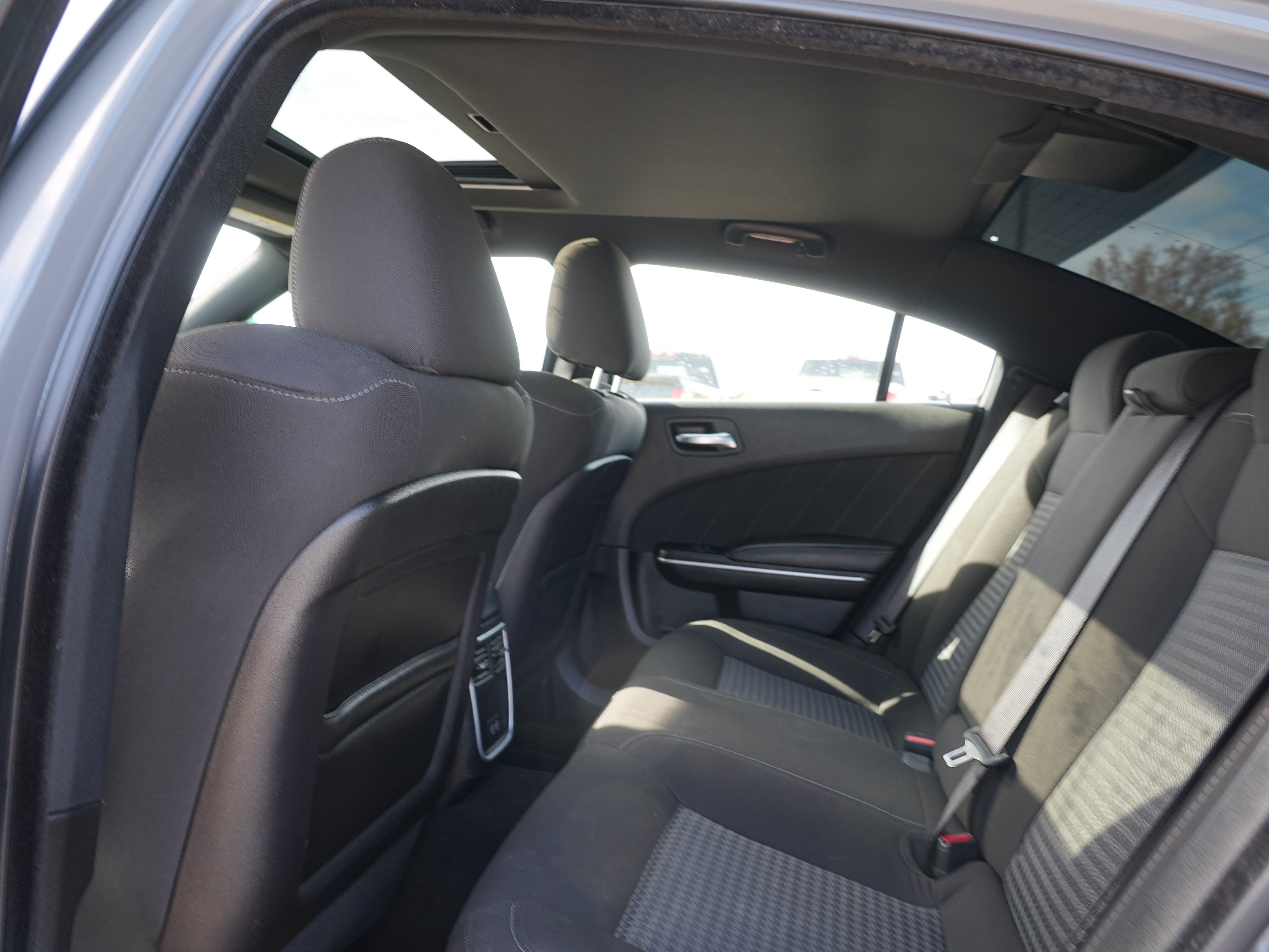 Used 2023 Dodge Charger Scat Pack w/ Technology Group RWD image 18