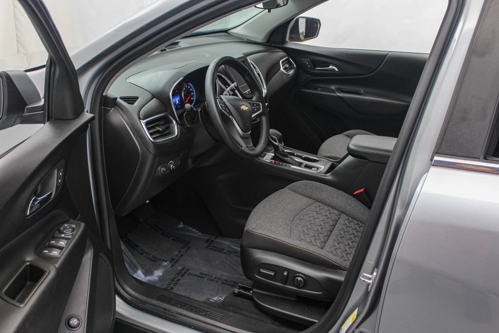 Used 2023 Chevrolet Equinox LT AWD/4WD image 19