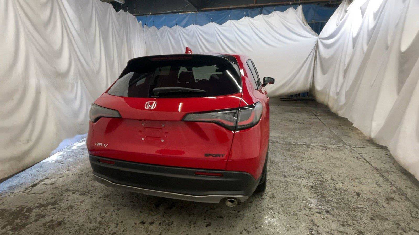 Certified 2025 Honda HR-V Sport image 8