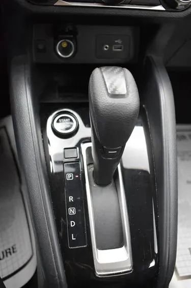 Used 2024 Nissan Versa SV image 32