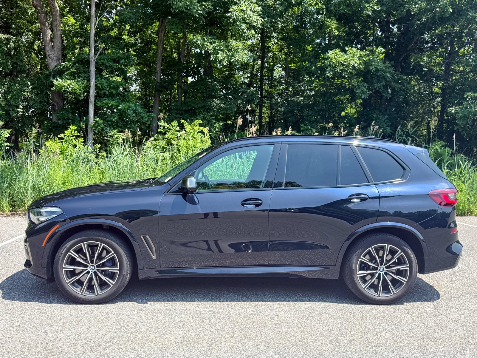 Used 2023 BMW X5 M50i w/ Climate Comfort Package AWD/4WD image 8