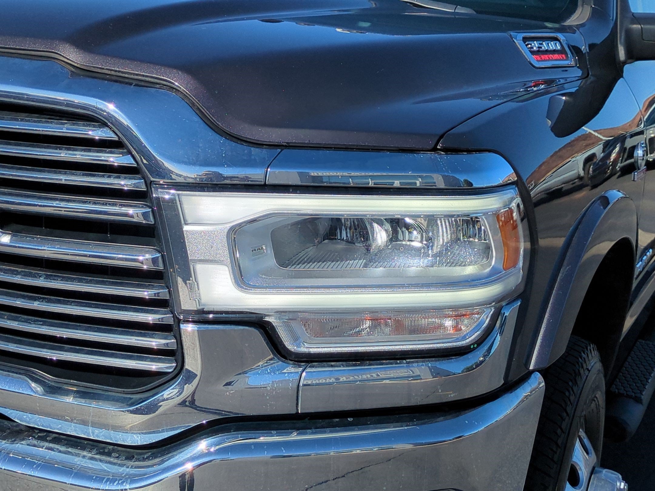 Used 2019 RAM 3500 Laramie AWD/4WD image 10