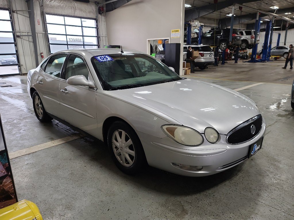 Used 2005 Buick LaCrosse CX w/ Silver Convenience Package image 7