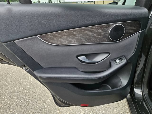 Used 2020 Mercedes-Benz GLC 300 4MATIC image 21