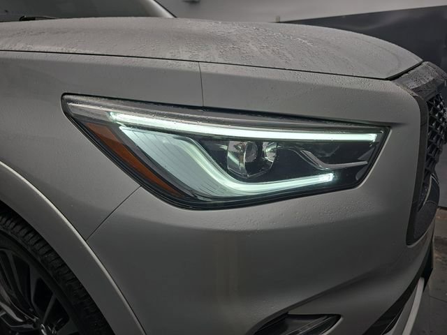 Used 2022 INFINITI QX80 Premium Select w/ All-Season Package image 13