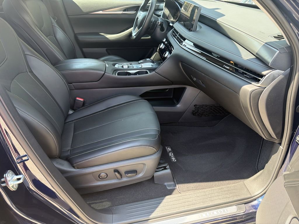 Used 2023 INFINITI QX60 Luxe w/ Cargo Package AWD/4WD image 13