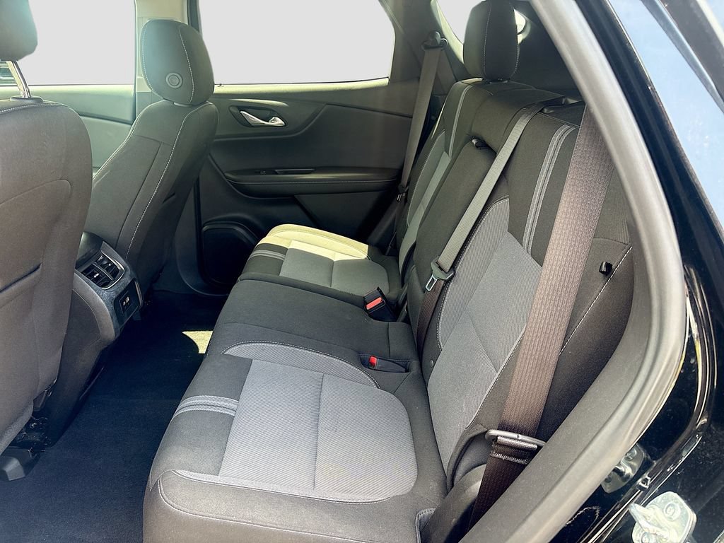 Used 2025 Chevrolet Blazer LT FWD image 25