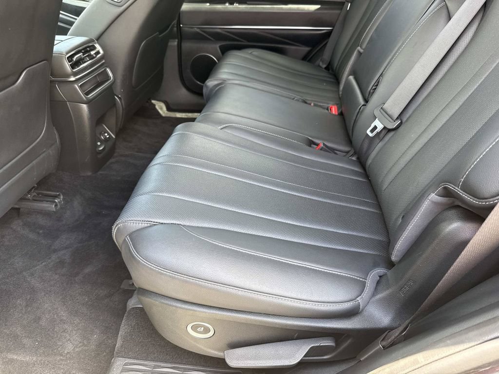 Used 2025 Genesis GV80 2.5T Standard AWD/4WD image 14
