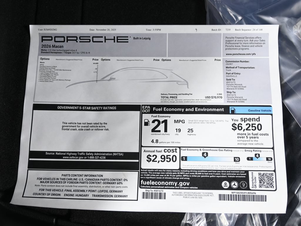 Used 2026 Porsche Macan AWD/4WD image 40