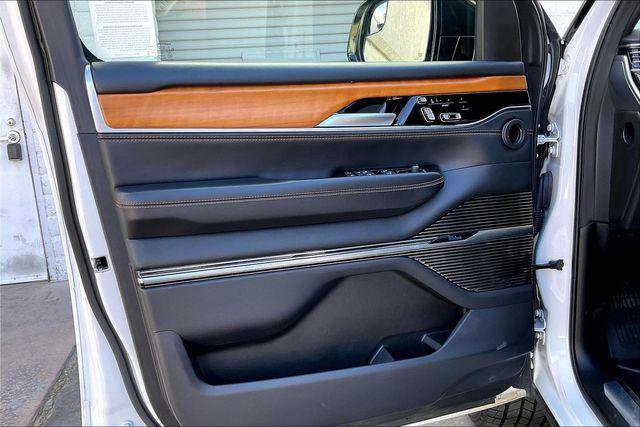 Certified 2024 Jeep Grand Wagoneer L Series III AWD/4WD image 22
