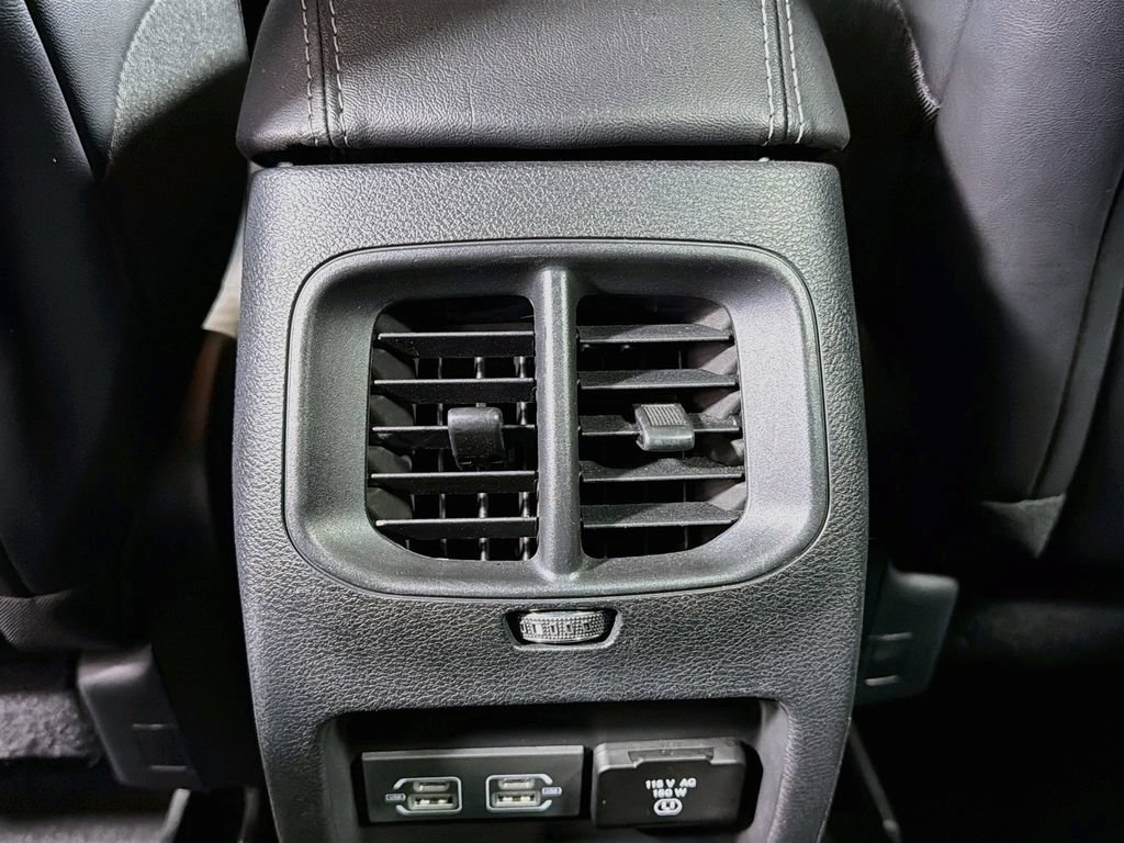 Used 2021 Jeep Cherokee Limited AWD/4WD image 27