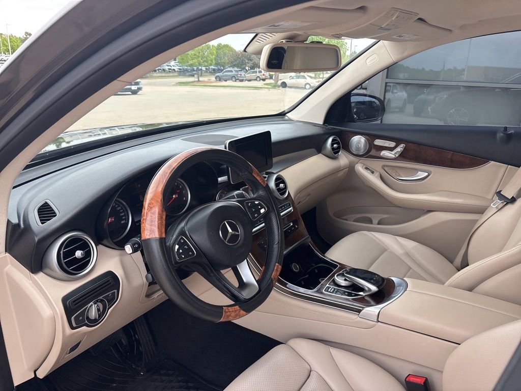 Used 2016 Mercedes-Benz GLC 300 4MATIC image 12
