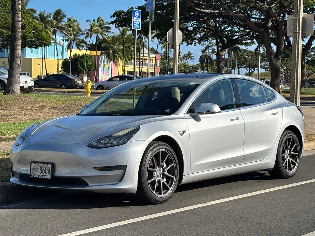 Used 2018 Tesla Model 3 Mid Range
