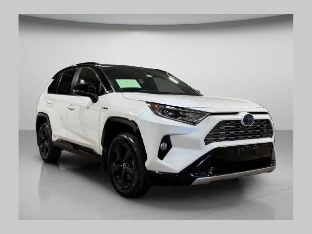 Used 2020 Toyota RAV4 XSE w/ XSE Grade Weather Package AWD/4WD image 1