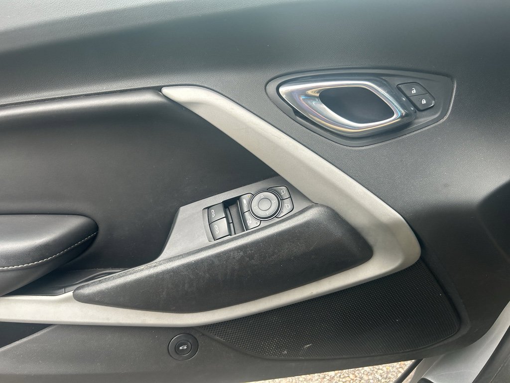 Used 2019 Chevrolet Camaro LT image 19