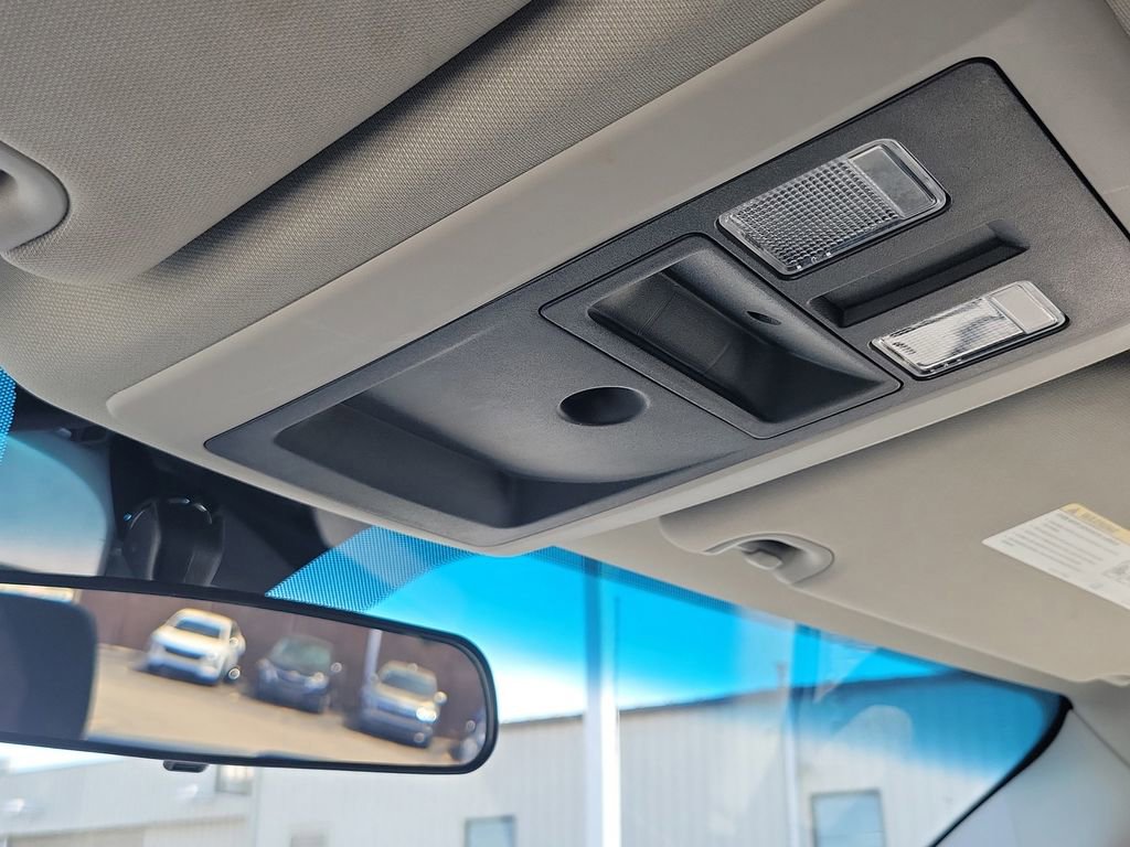 Used 2024 RAM 1500 Classic SLT AWD/4WD image 29