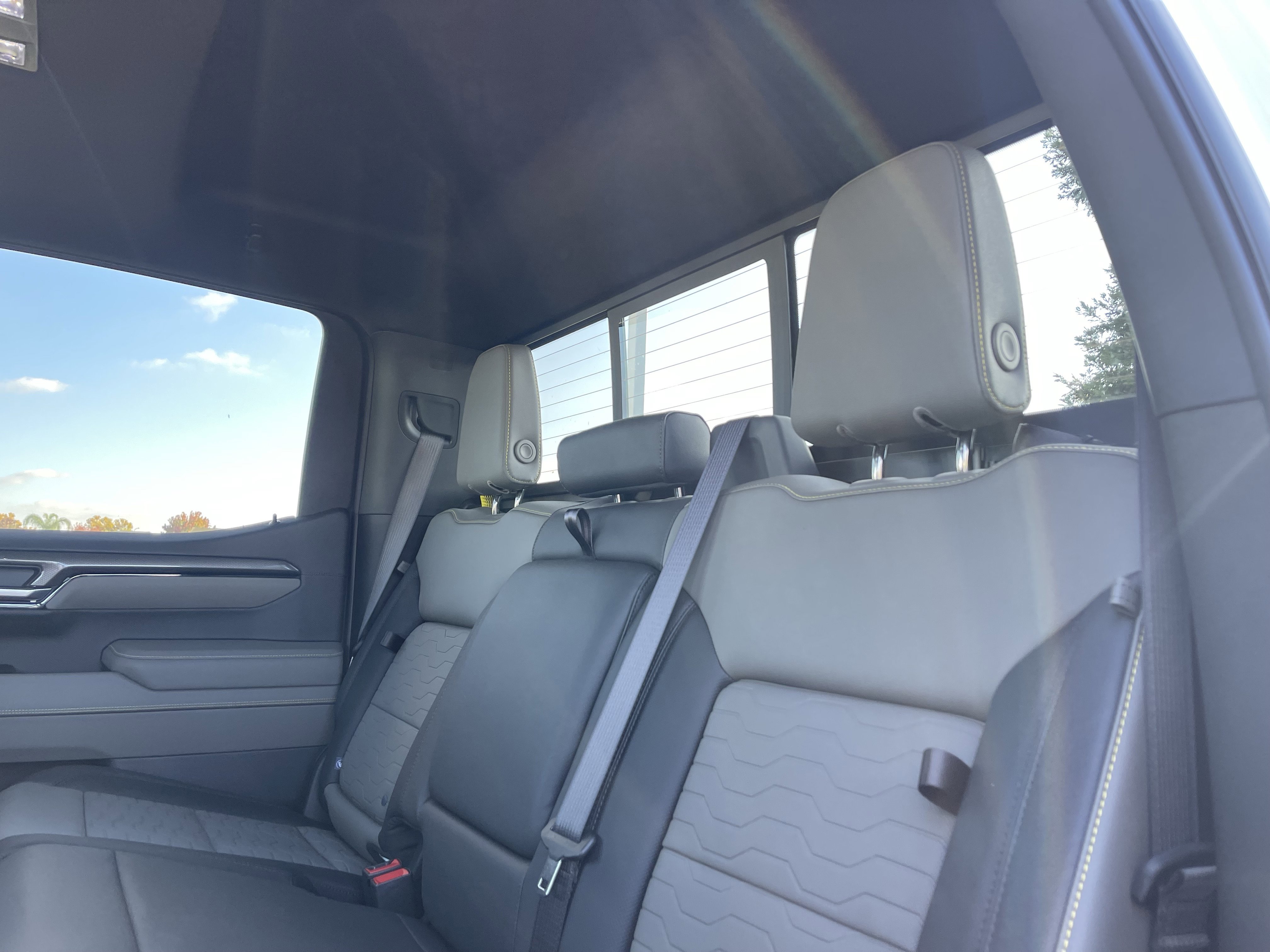 New 2026 Chevrolet Silverado 1500 ZR2 image 18