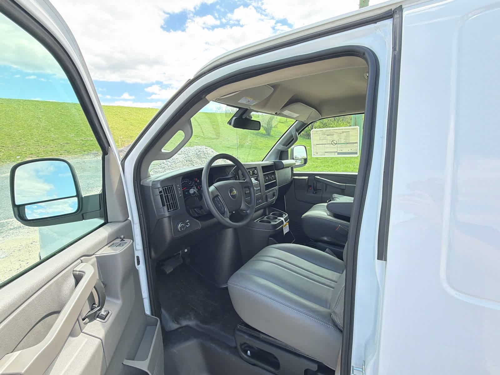New 2025 Chevrolet Express 2500 w/ Driver Convenience Package image 20