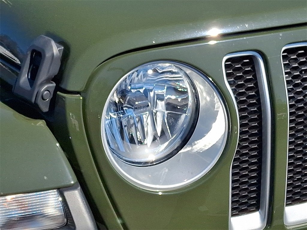 Used 2021 Jeep Wrangler Unlimited Sahara image 9